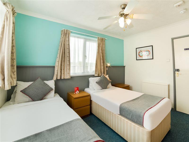 Marina Hotel Sandown Luaran gambar