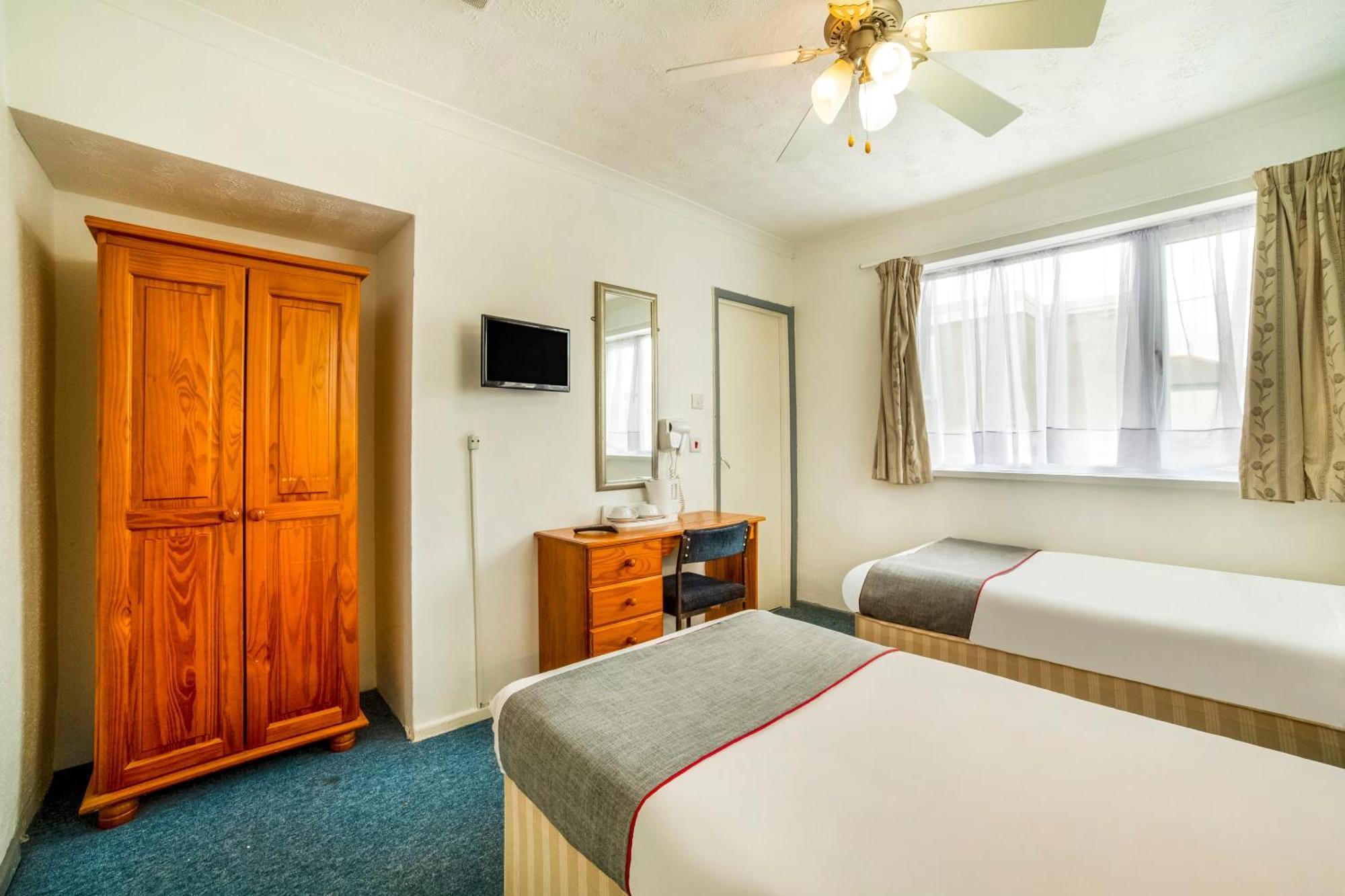 Marina Hotel Sandown Luaran gambar